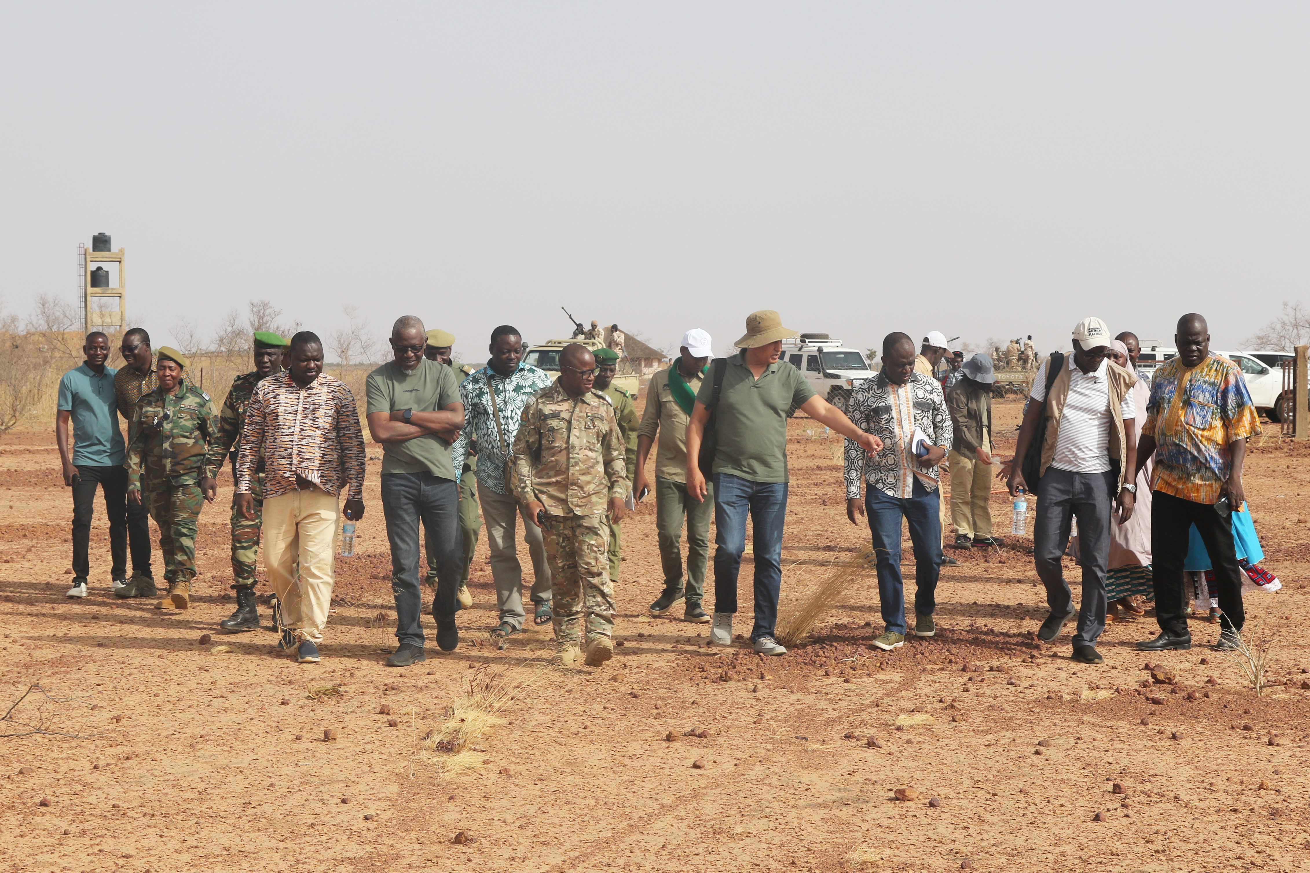  Projet AdaptWAP : les représentants des trois pays du complexe W-Arly-Pendjari visitent les réalisations d’adaptation au changement climatique dans la région de Tillabéri, Niger, 4 juin 2025