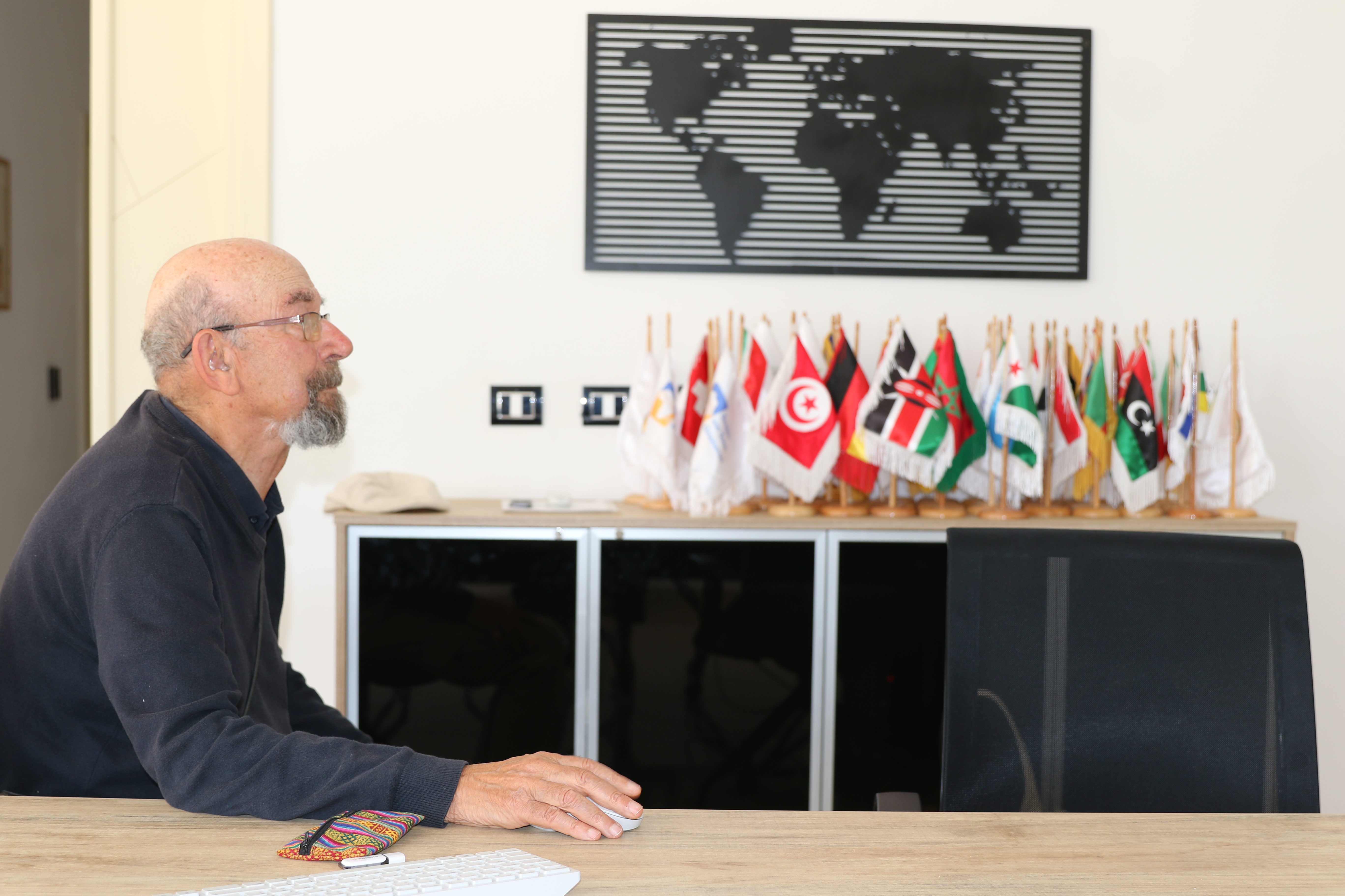 Discovering the "7 Saharas": Édouard Le Floch and his exceptional lecture at the OSS