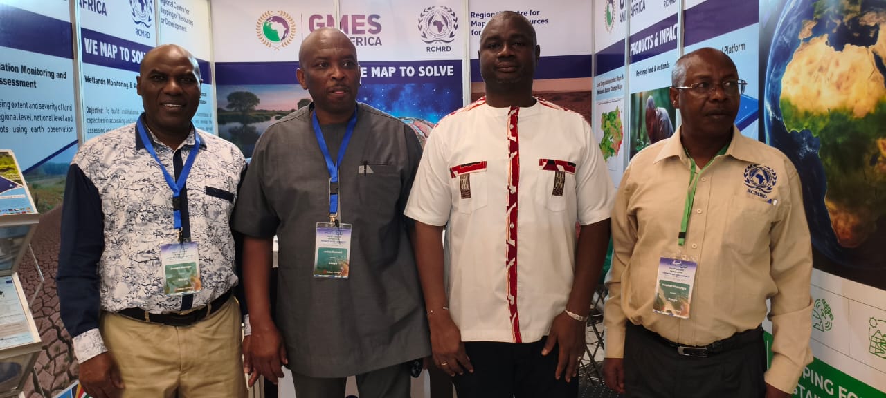 Symposium international AfriGEO : renforcer l’intégration de l’Observation de la Terre et des technologies géospatiales au service du développement durable en Afrique
